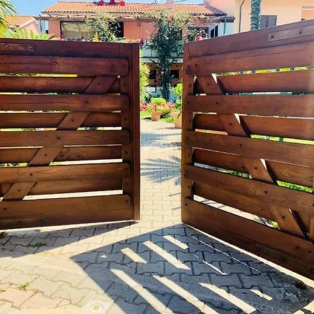 Ξενοδοχείο Elba 3*