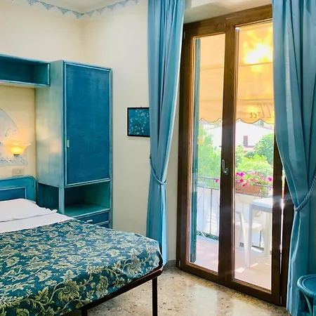 Ξενοδοχείο Elba 3*