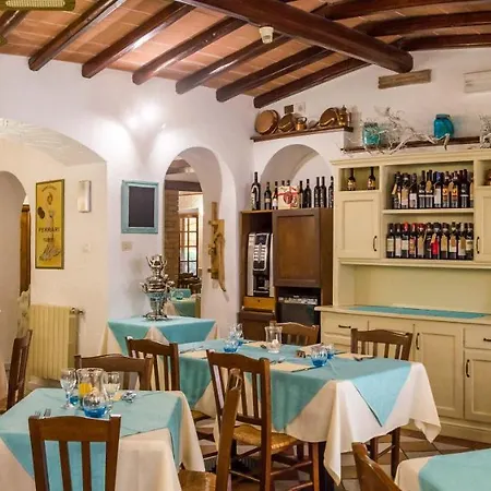 Elba فندق مارينا دي كامبو